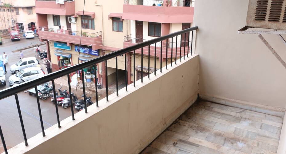 Hotel Urvashi Lodging N Boarding, Goa 4